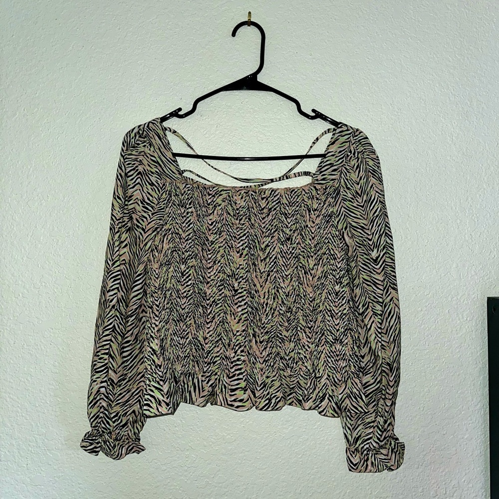 Square Neckline Scrunchie Pleated Crop Top, large